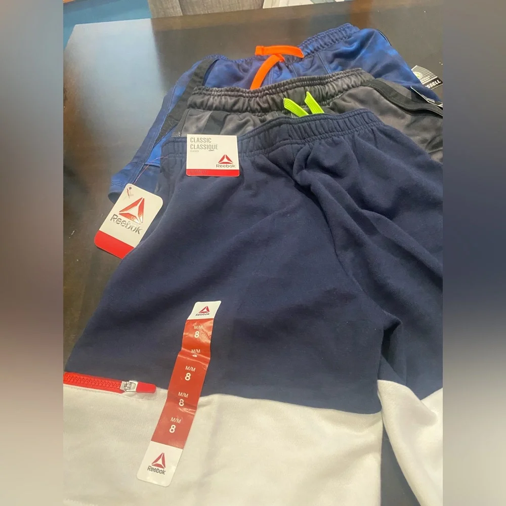 3-Piece Bundle Boy Shorts Size M(8)
Brand New with Tag
2 Russell size M(8) - Picture 8 of 10
